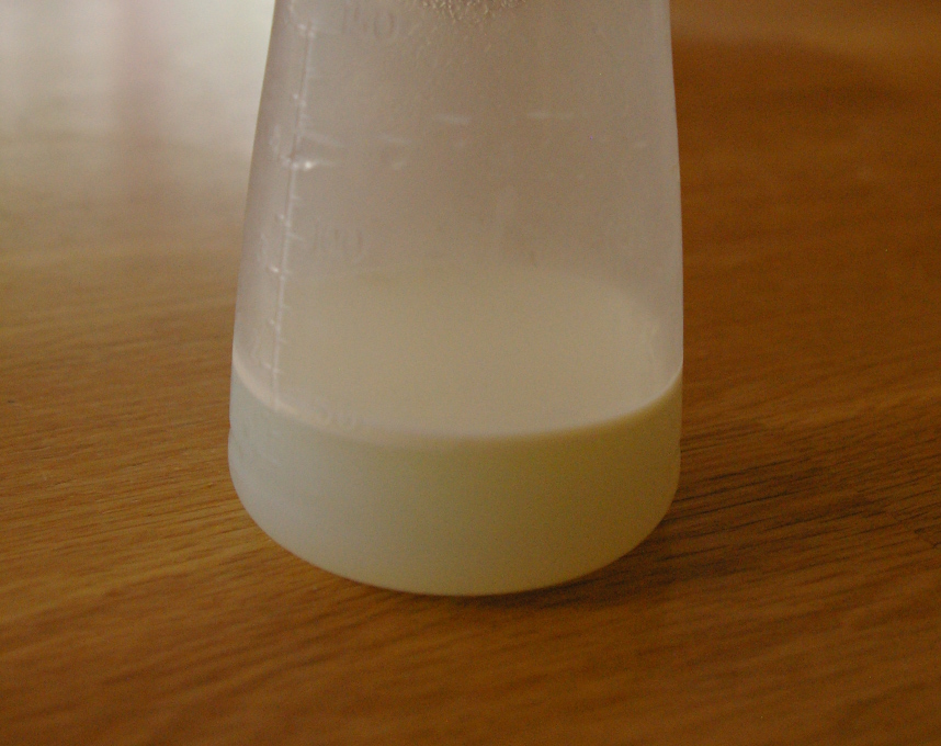 Ištrauktas motinos pienas
